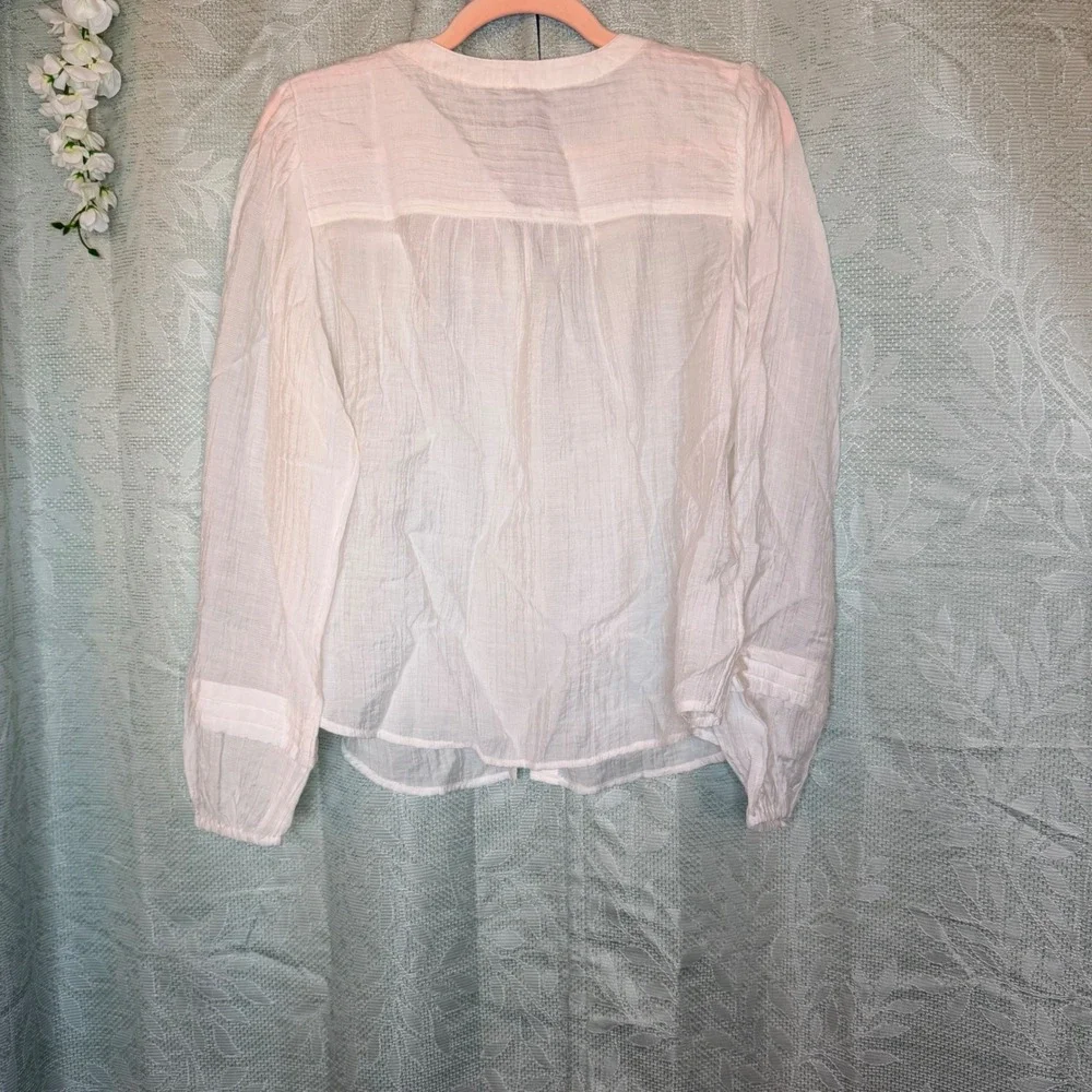 NEW LOFT Womens‎ M White Textured Button-Down Blouse Minimalist Puff Sleeve